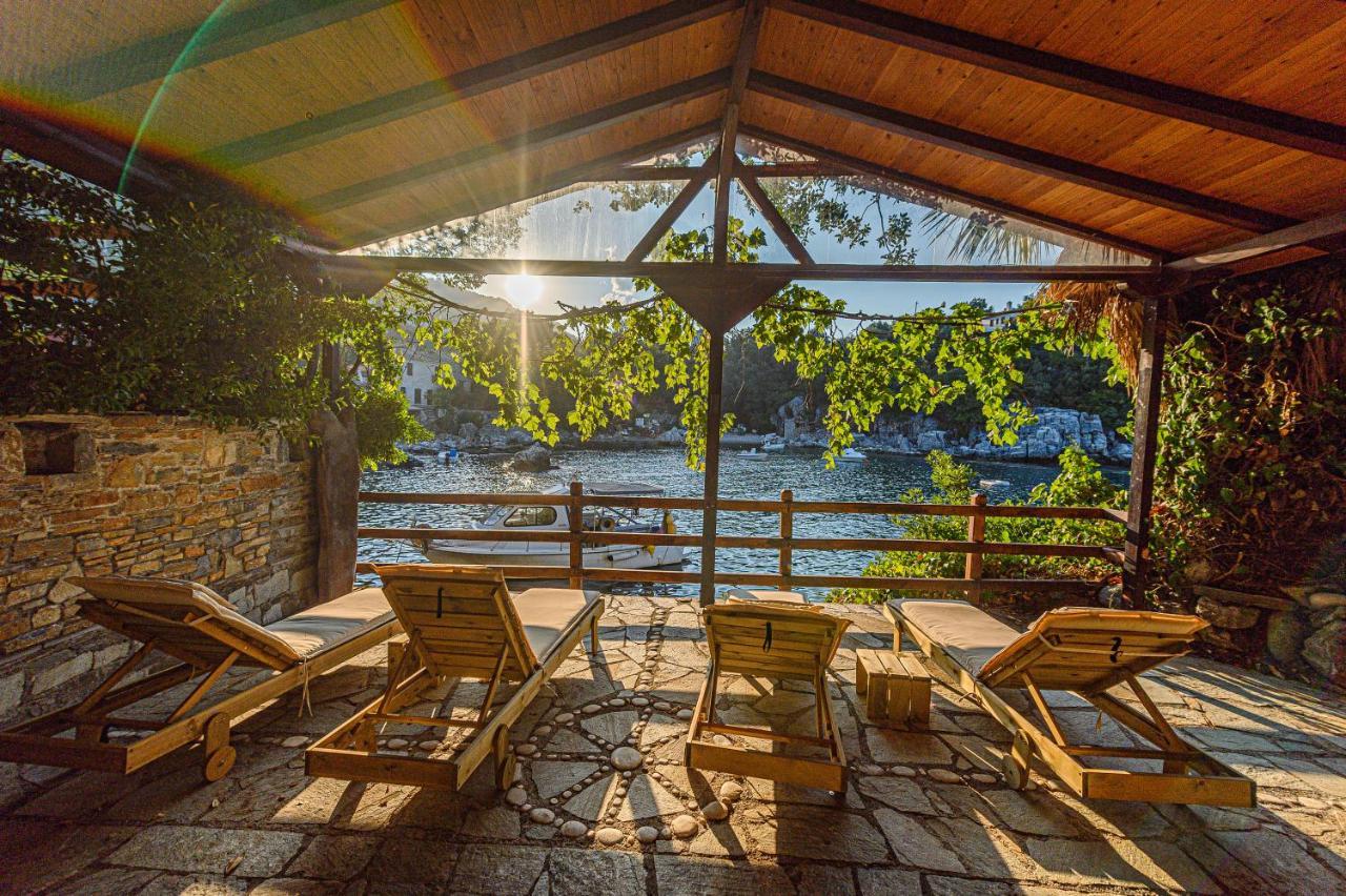 Aparthotel Cleopatra'S Miramare Damouchari Exterior foto